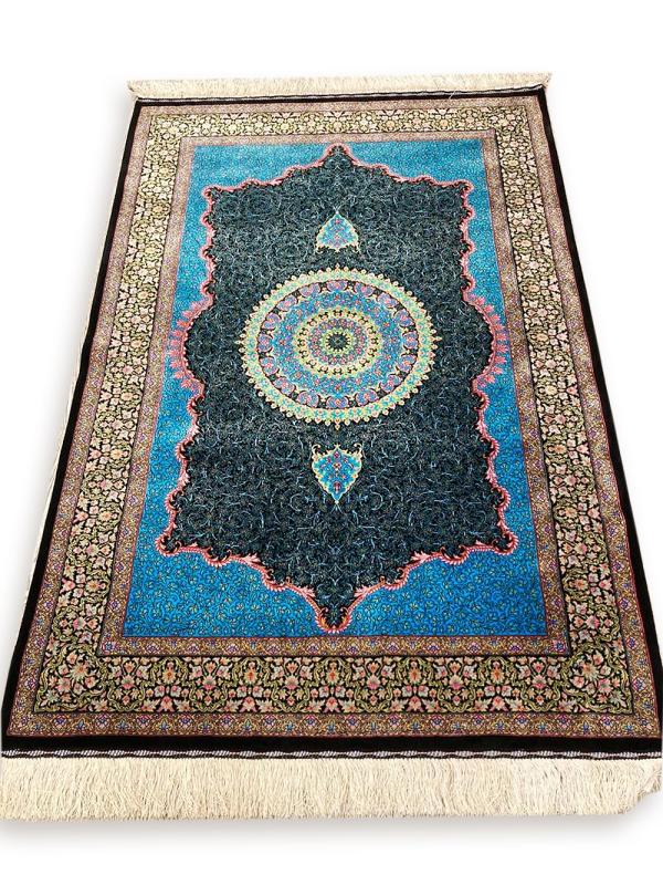 Pure%20Silk%20Machine%20Made%20Carpet%20Size: (100%20x%20150)%20cm