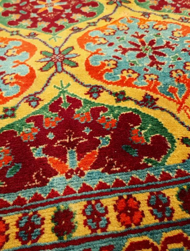 Hand%20Woven%20Afghan%20Carpet%20%20Size:%20(%2081%20x%20118%20cm)