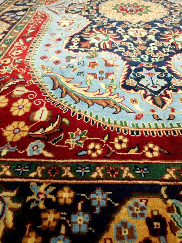 Handwoven%20Afghan%20Carpet%20Gonbad%20Size:%20(%20187%20x%20115%20cm)