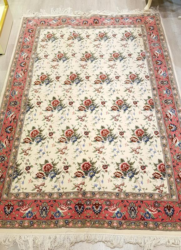 Iran’s%20Handwoven%20Tabriz%20Carpet%20Size: (242%20x%20166%20cm)