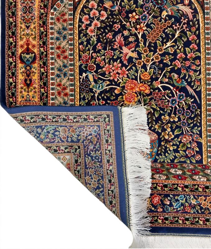 Pure%20Silk%20Machine%20Made%20Carpet%20Size: (80%20x%20120) cm