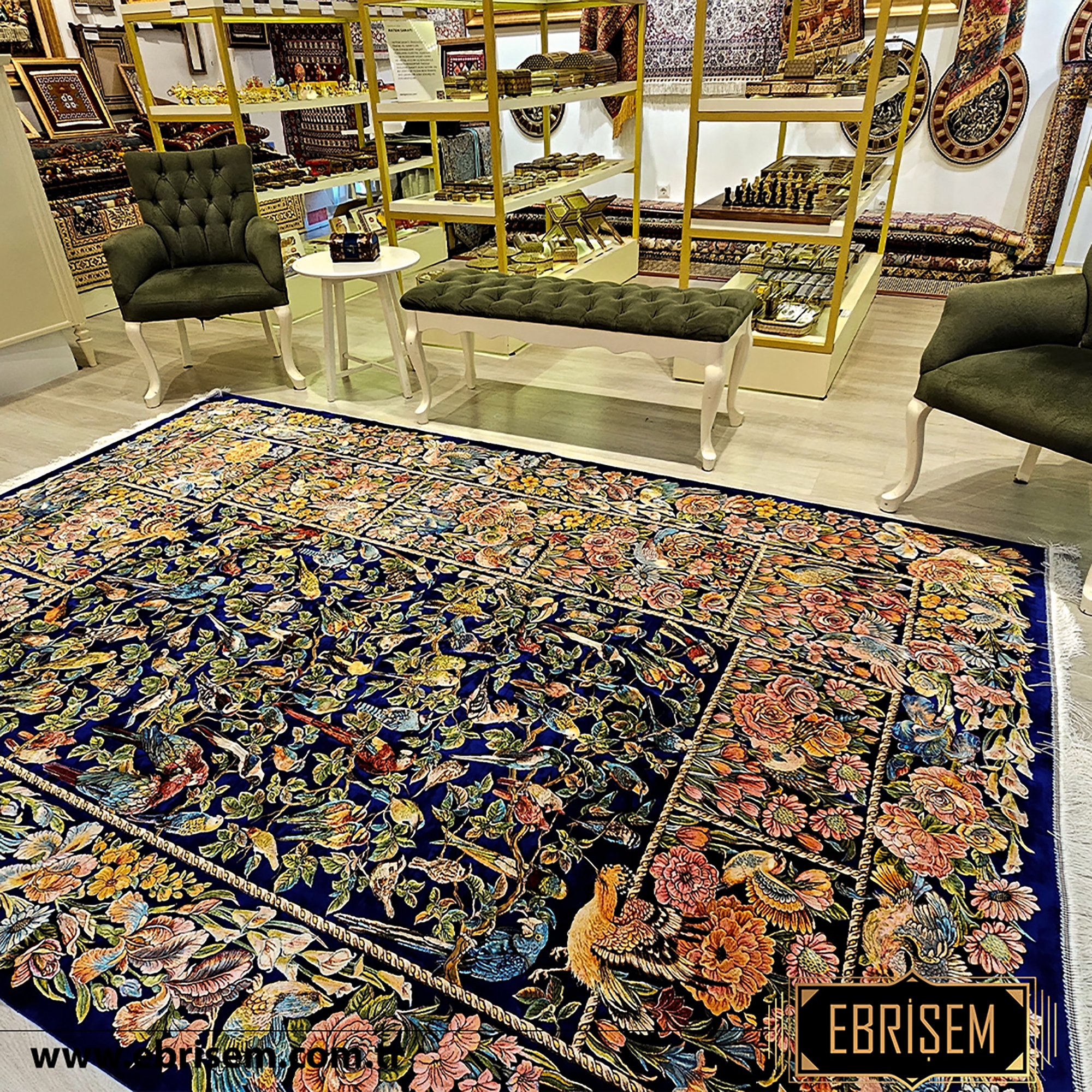 Pure%20Silk%20Machine%20Made%20Carpet%20Size: (200%20x%20300) cm