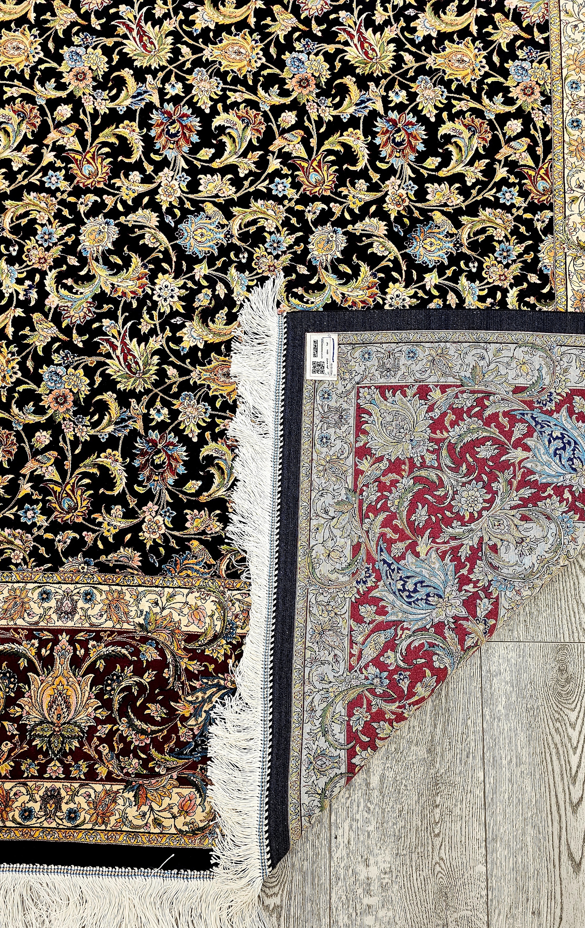 Pure%20Silk%20Machine%20Made%20Carpet%20Size: (200%20x%20300) cm