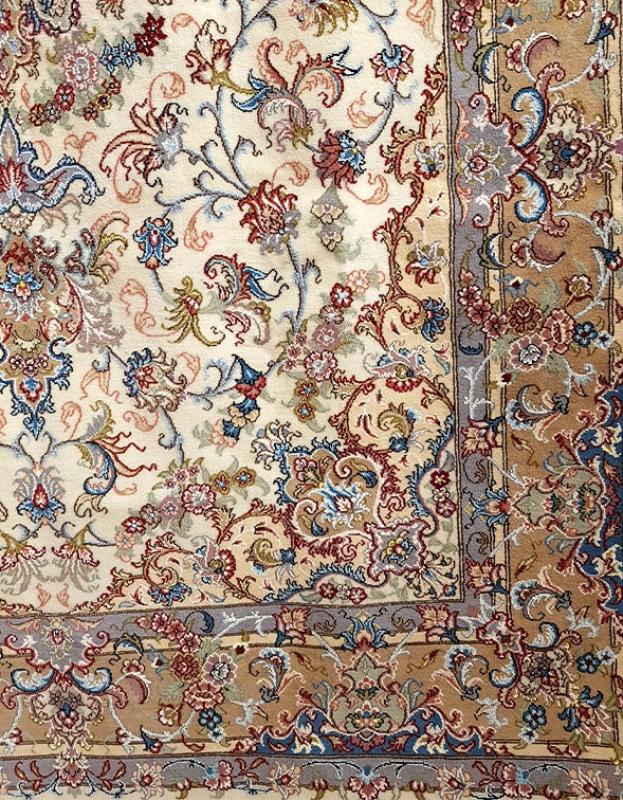 Iran’s%20Handwoven%20Tabriz%20Carpet%20Size: (238%20x%20168%20cm)