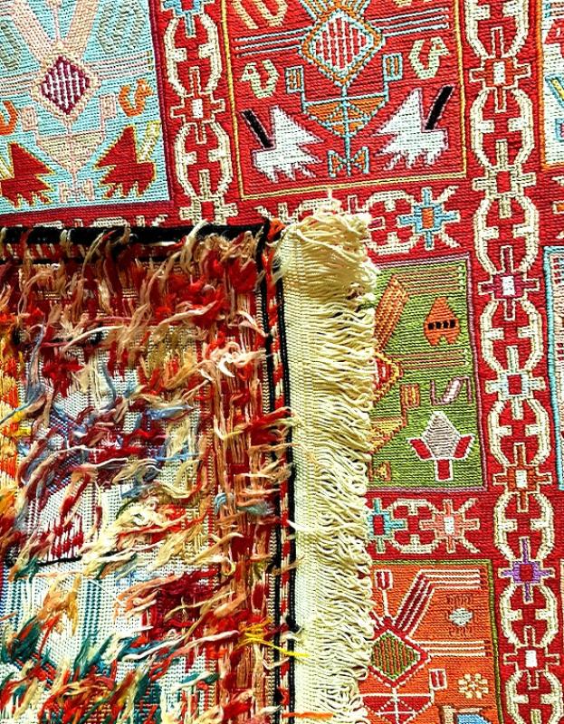 Iran%20Hand%20Woven%20Full%20Silk%20Sumac%20Size:%20( 124%20x%20199%20cm%20)