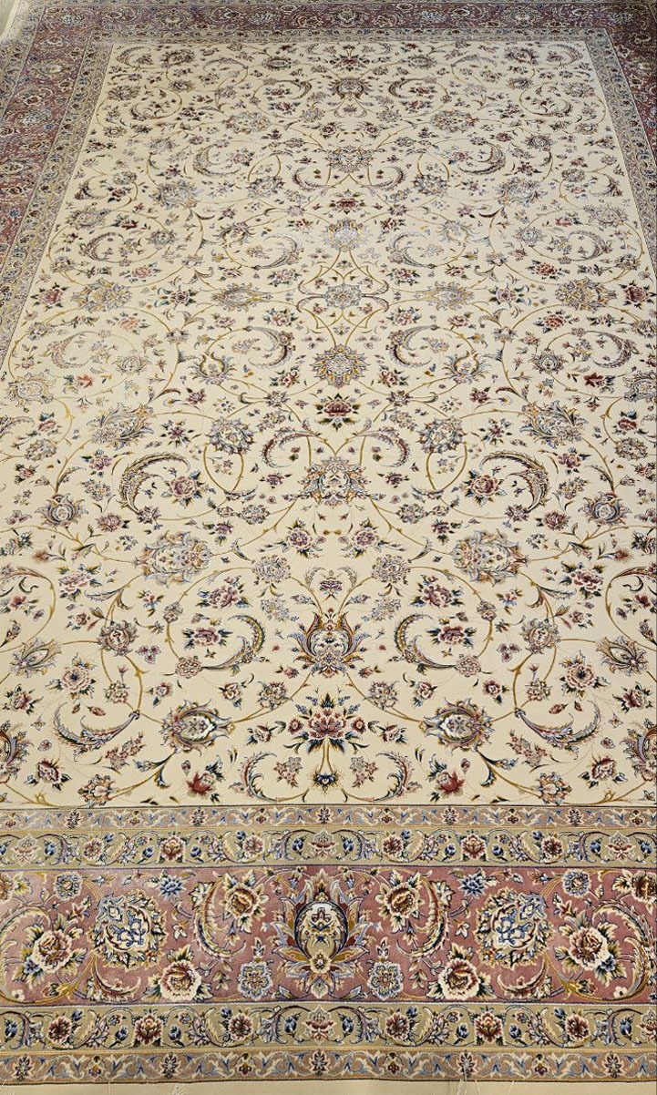 Pure%20Silk%20Machine%20Made%20Carpet%20Size: (200%20x%20300) cm