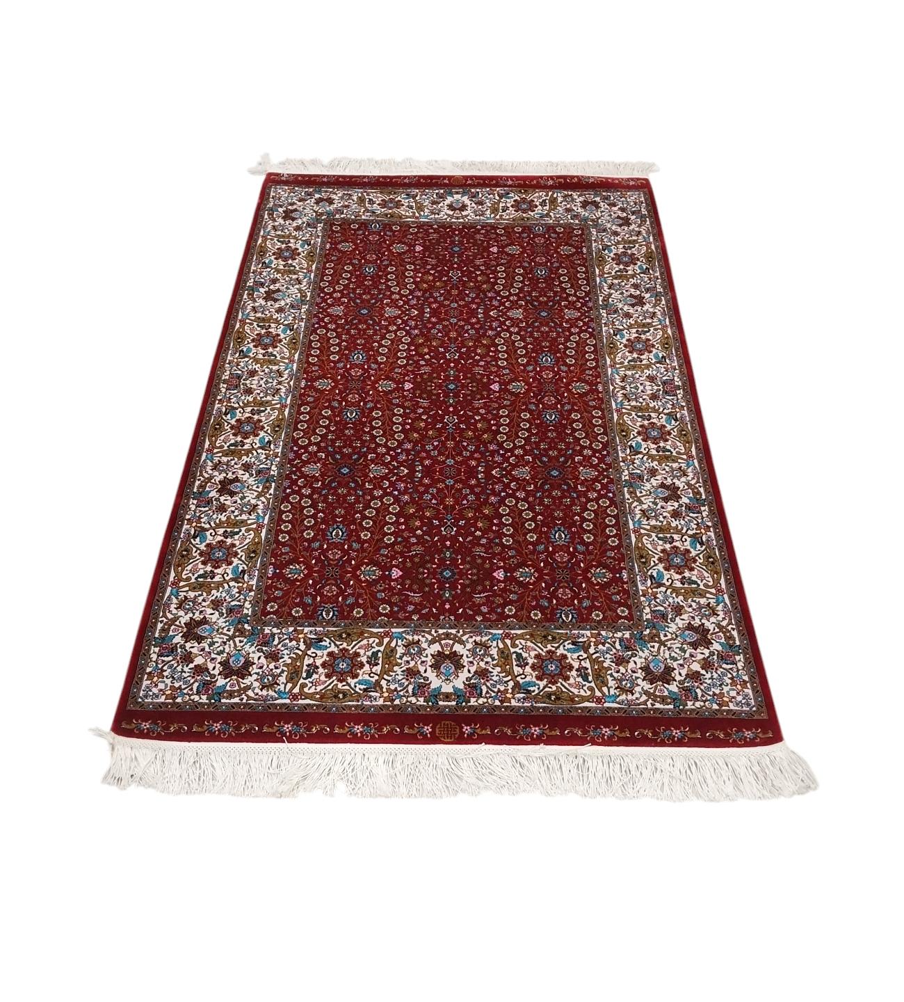 Pure%20Silk%20Machine%20Made%20Carpet%20Size: (80%20x%20150) cm