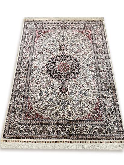 Hand Woven Iran’s QumSilk Carpet 176 x 121 cm