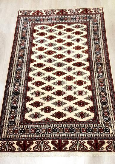 Persian handmade silk rug Turkmen Size: ( 205 x 133 cm)