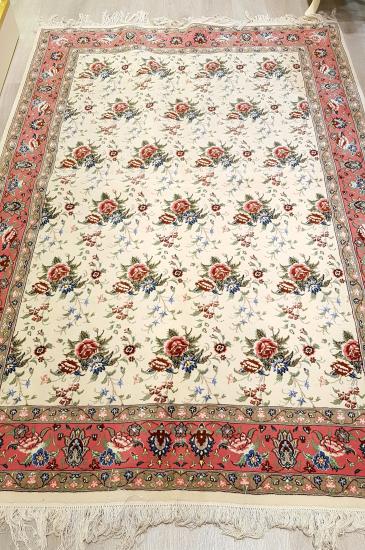 Iran’s Handwoven Tabriz Carpet Size: (242 x 166 cm)