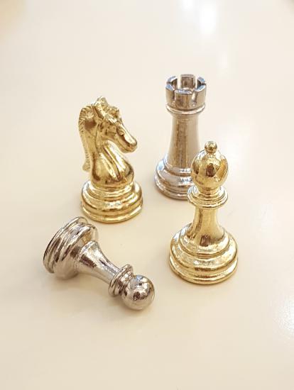 Metal chess piece (Small size)