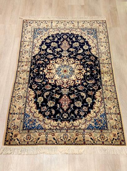 Persian Handmade carpet Size: (141 x 99 cm)