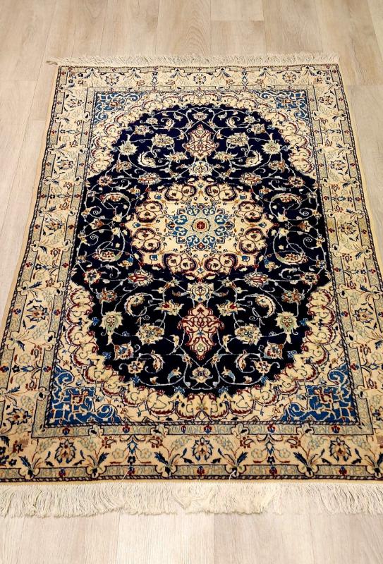 Persian%20Handmade%20carpet%20Size: (141%20x%2099%20cm)