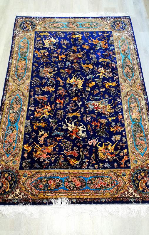 Pure%20Silk%20Machine%20Made%20Carpet%20Size: (225%20x%20150%20cm)