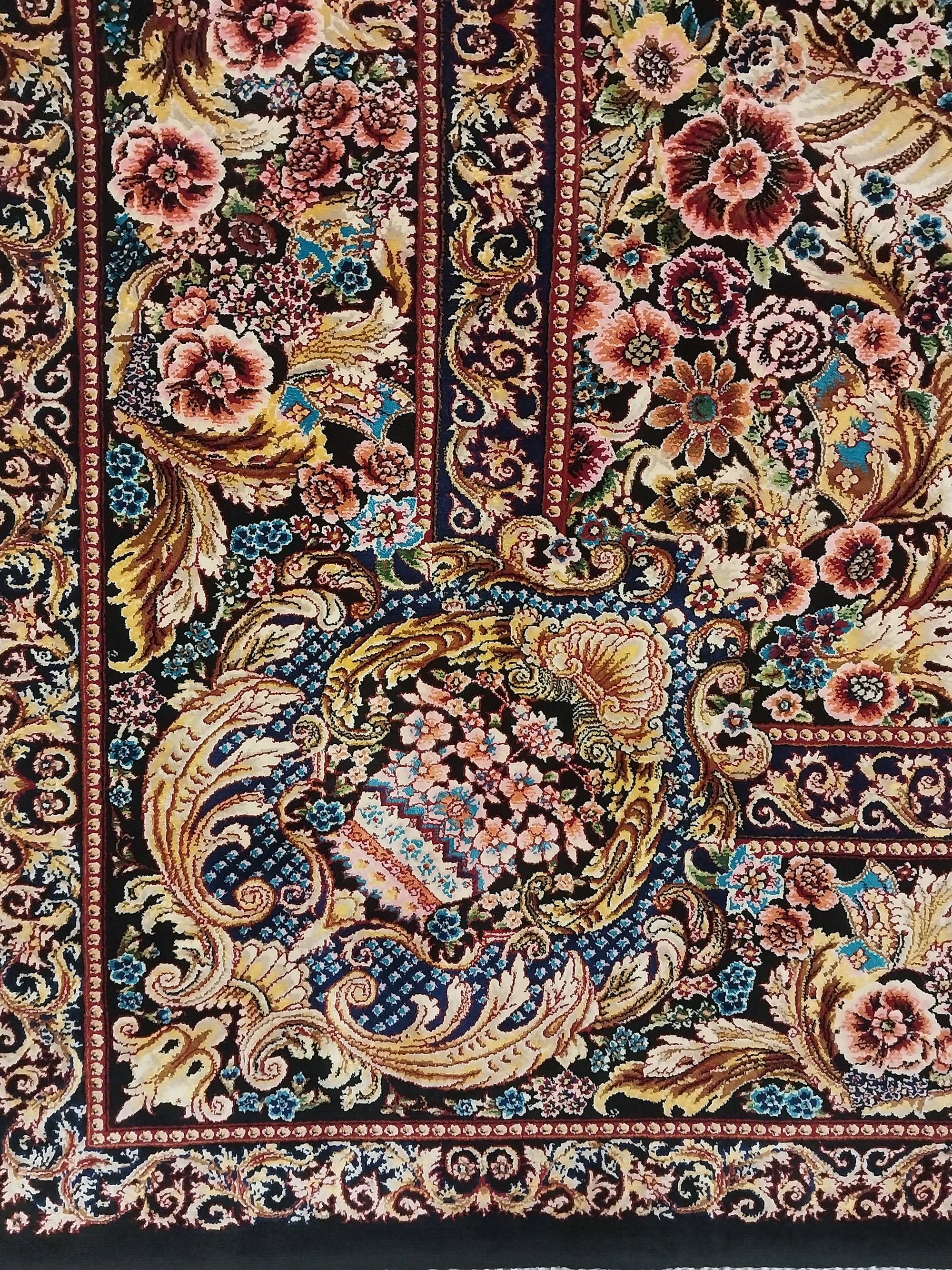 Pure%20Silk%20Machine%20Made%20Carpet%20Size: (100%20x%20150)%20cm