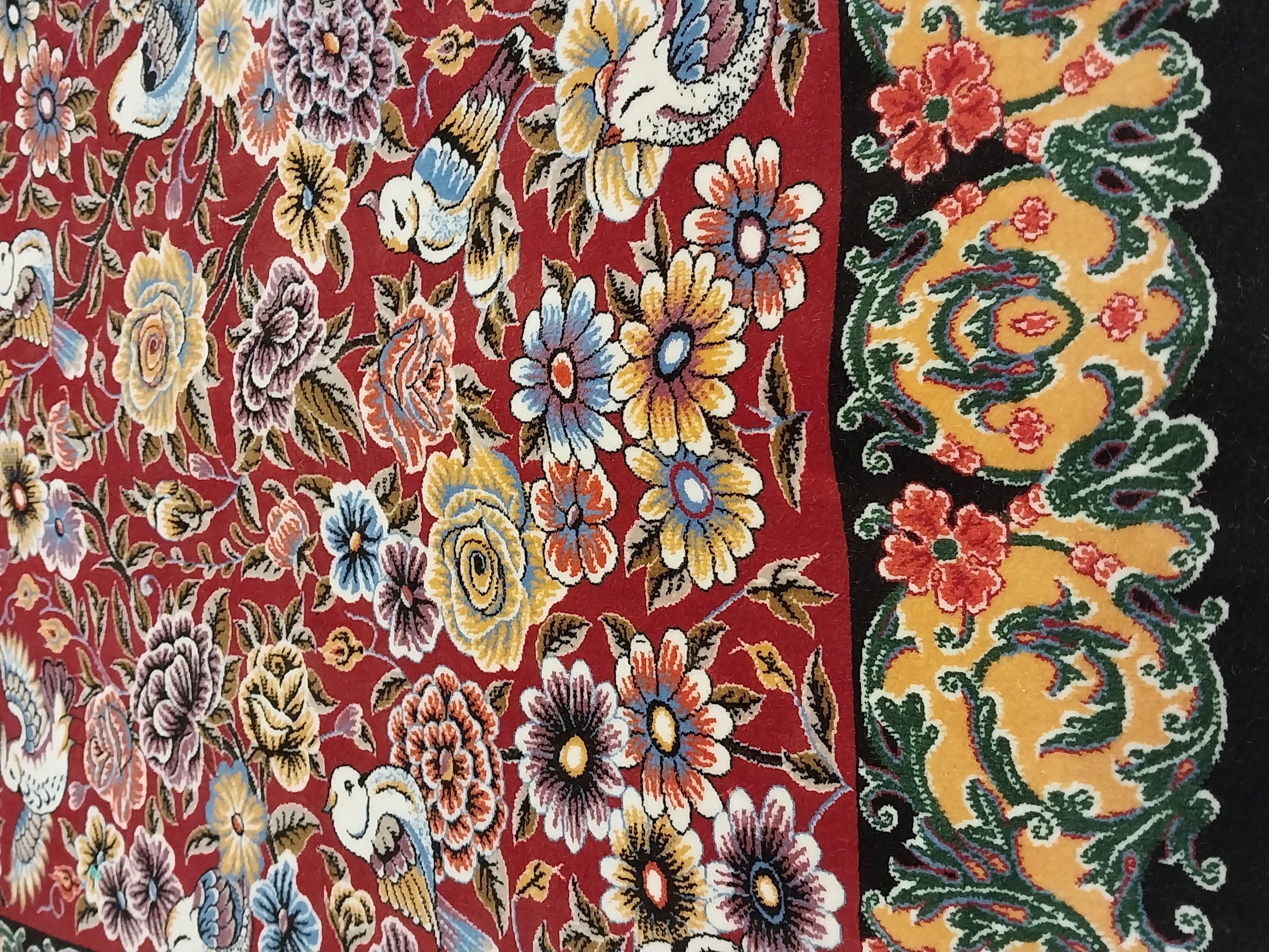 Pure%20Silk%20Machine%20Made%20Carpet%20Size: (60%20x%2090) cm