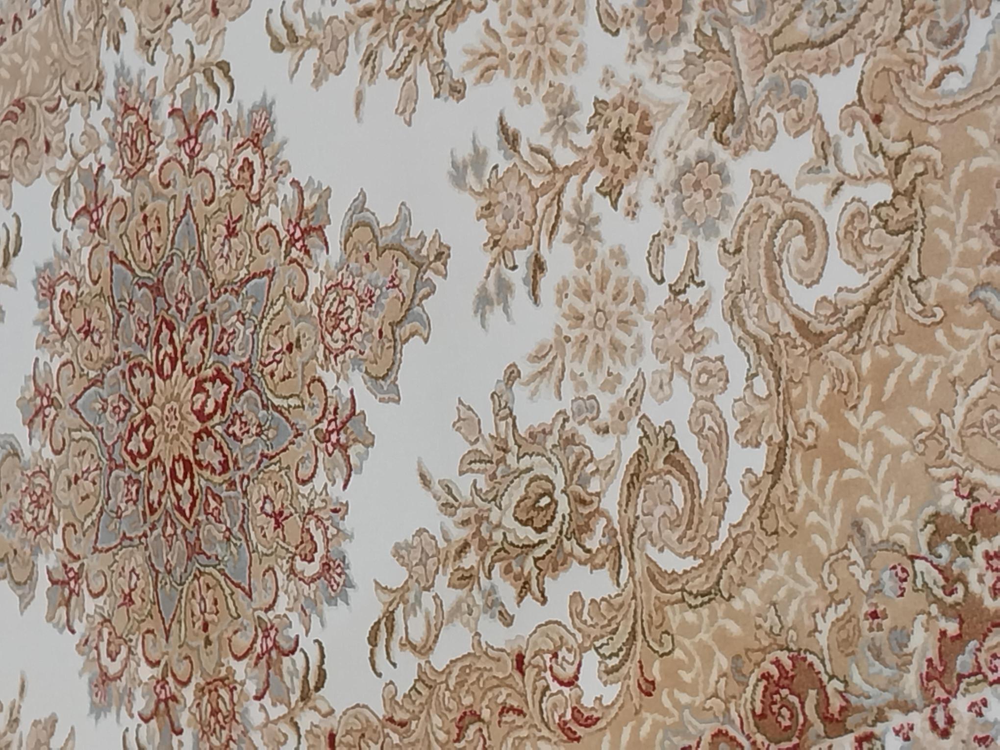 Pure%20Silk%20Machine%20Made%20Carpet%20Size: (90%20x%20150)%20cm